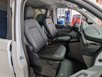 Ford Tourneo Custom Aut L1 Tit X 4WD Standheizung