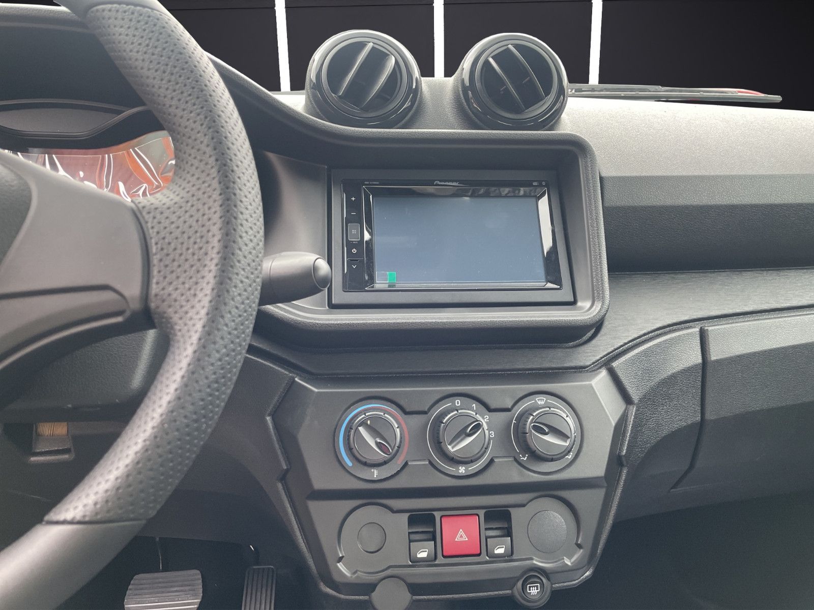 Fahrzeugabbildung Aixam City Pack *6,2MMI*CAm*PDC*Buetooth*