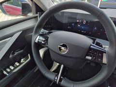 Fahrzeugabbildung Opel Astra 1.2 Turbo 96kW Elegance Auto