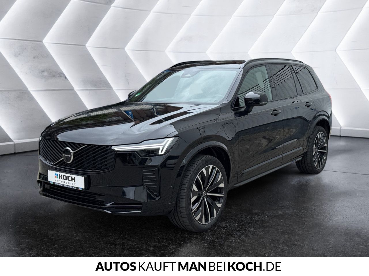 Volvo XC90 T8 AWD Plug-in Hybrid Plus Dark imagem 3
