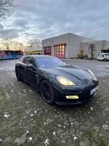 Porsche Panamera Turbo 