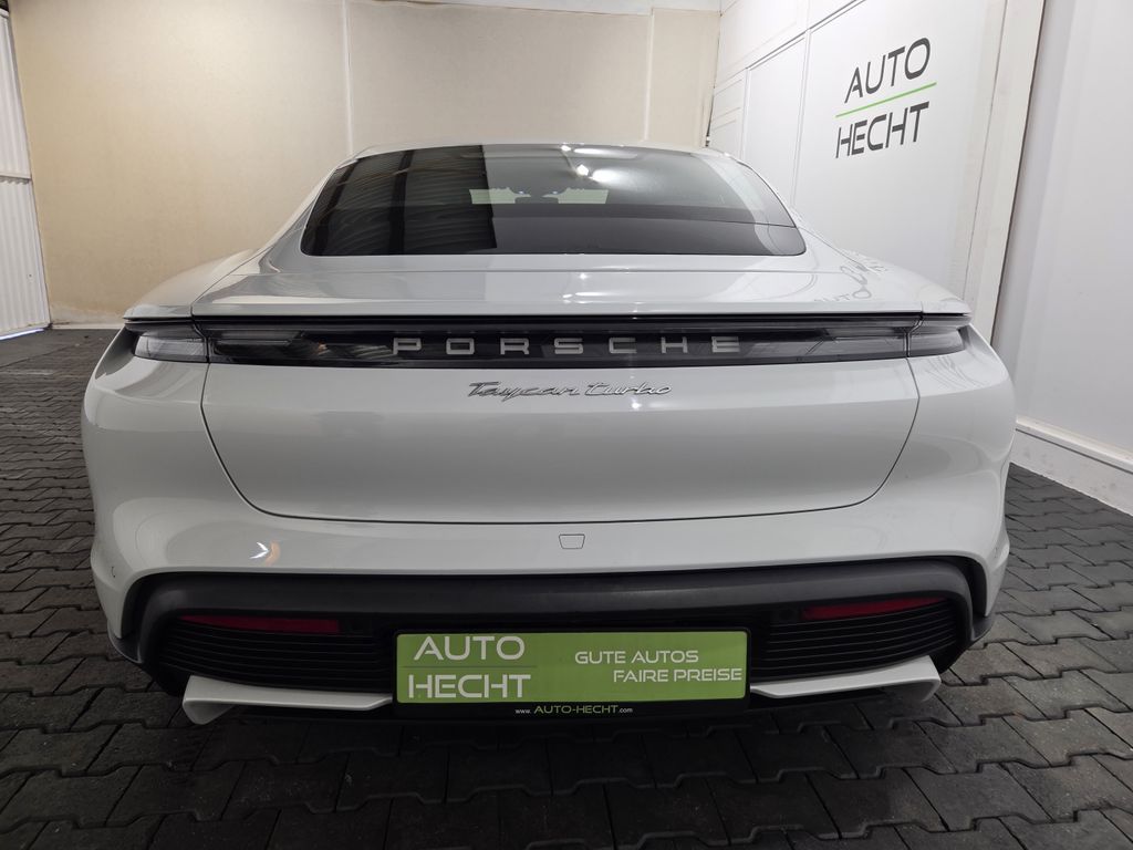 PORSCHE Taycan 2020