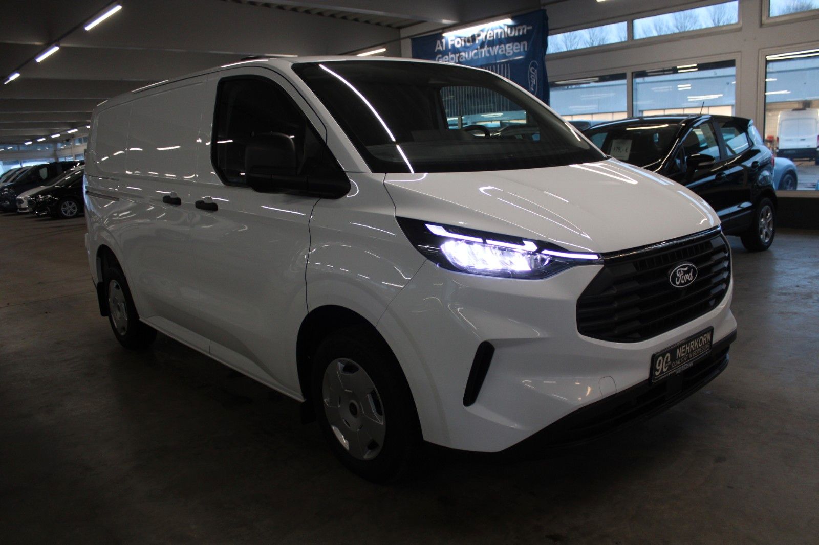 Fahrzeugabbildung Ford Transit Custom L1 TREND LED NAVI CAM ACC SHZ uvm