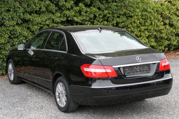 Mercedes E 220 - 3