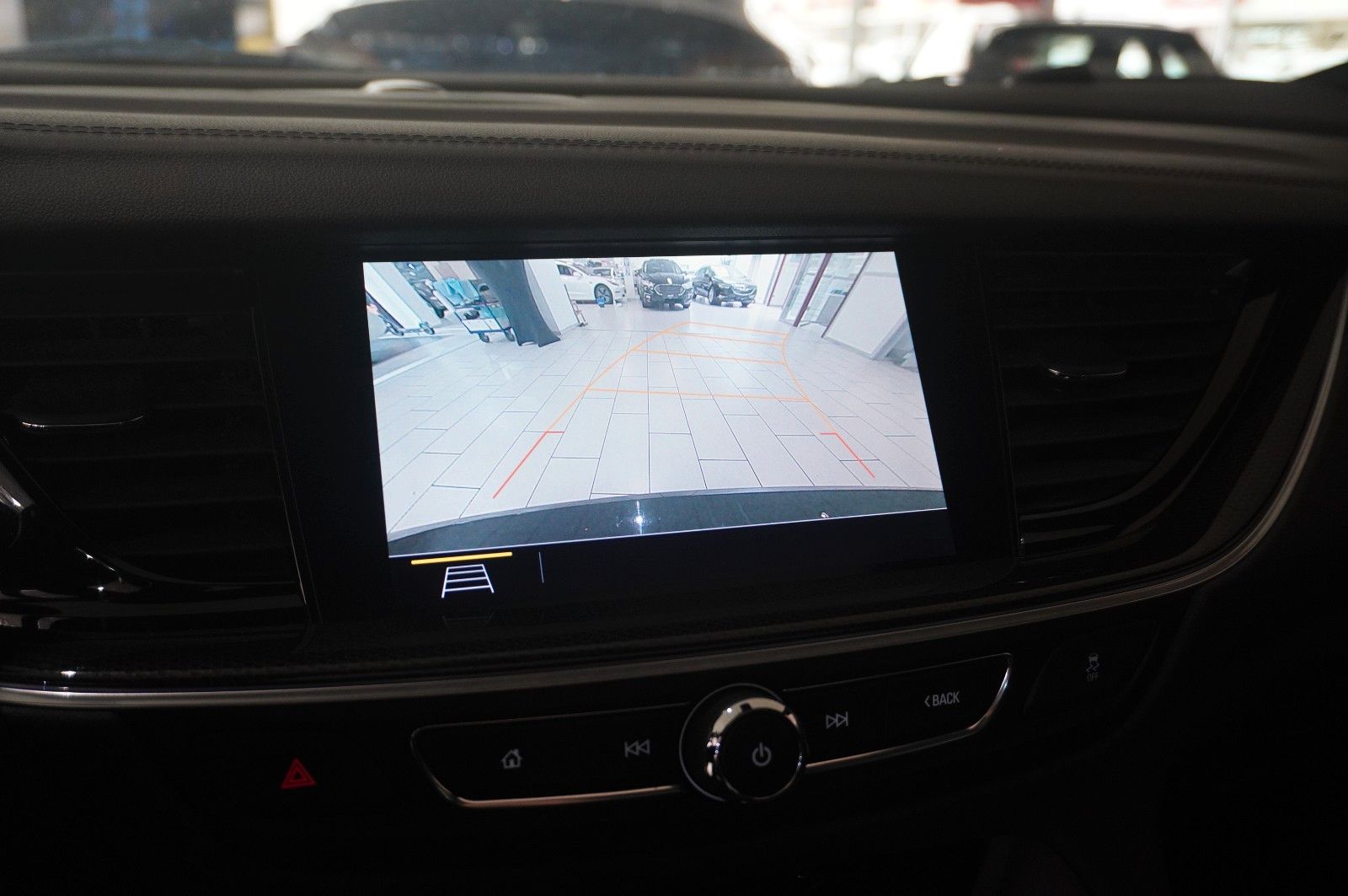 Fahrzeugabbildung Opel Insignia B ST 2.0D ELEGANCE NAVI/LED/KAMERA/PANO