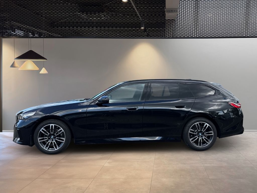 BMW 520 d Touring M Sport HUD AHK Pano Harman Kardon foto 2