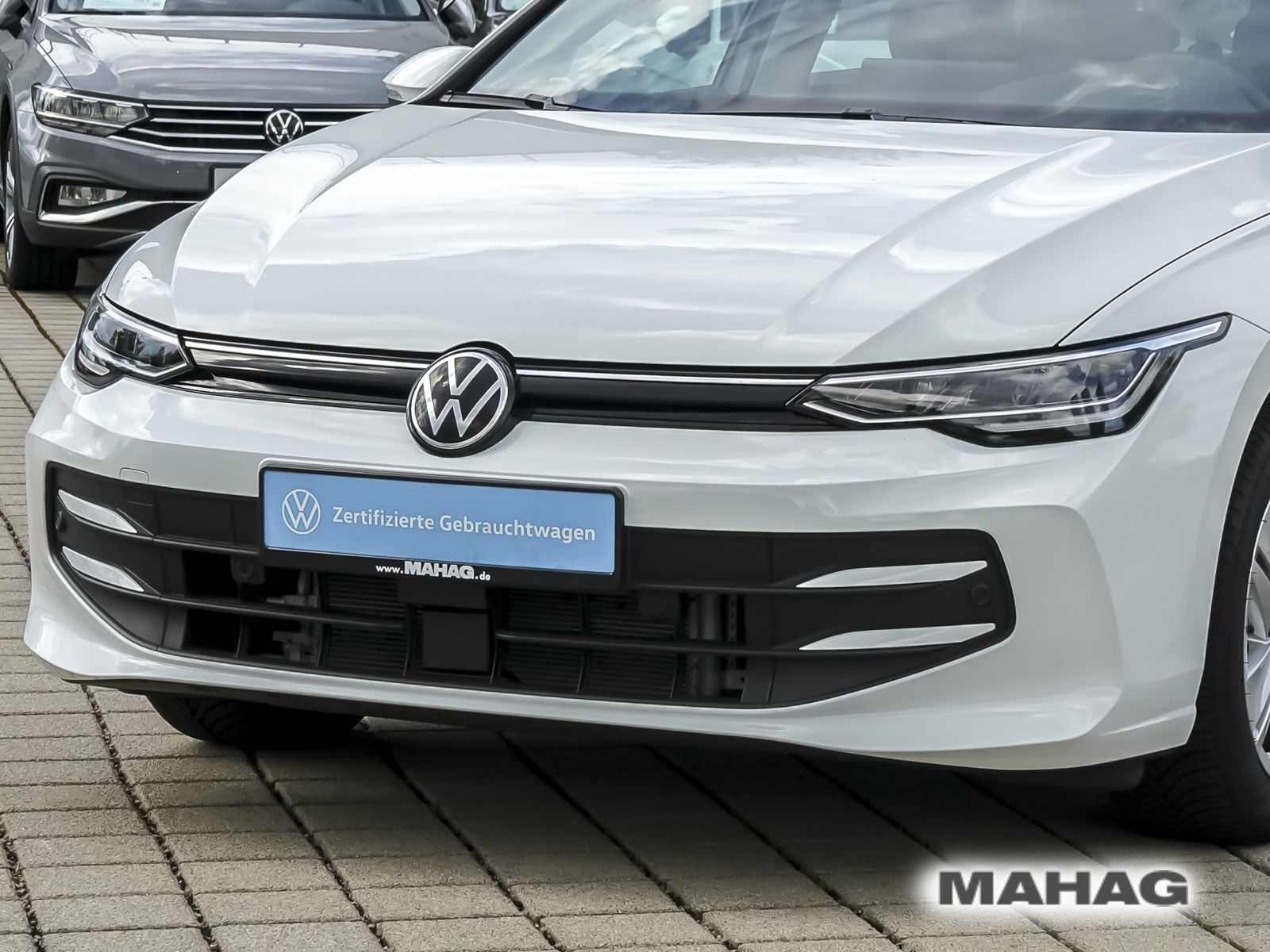 Volkswagen Golf VIII Life 1.5 eTSI LED ParkPilot RearView A foto 4