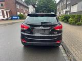 Hyundai ix35 1.7 CRDi/Klimaautomatik/Sitzheizung - Hyundai ix35 in Essen