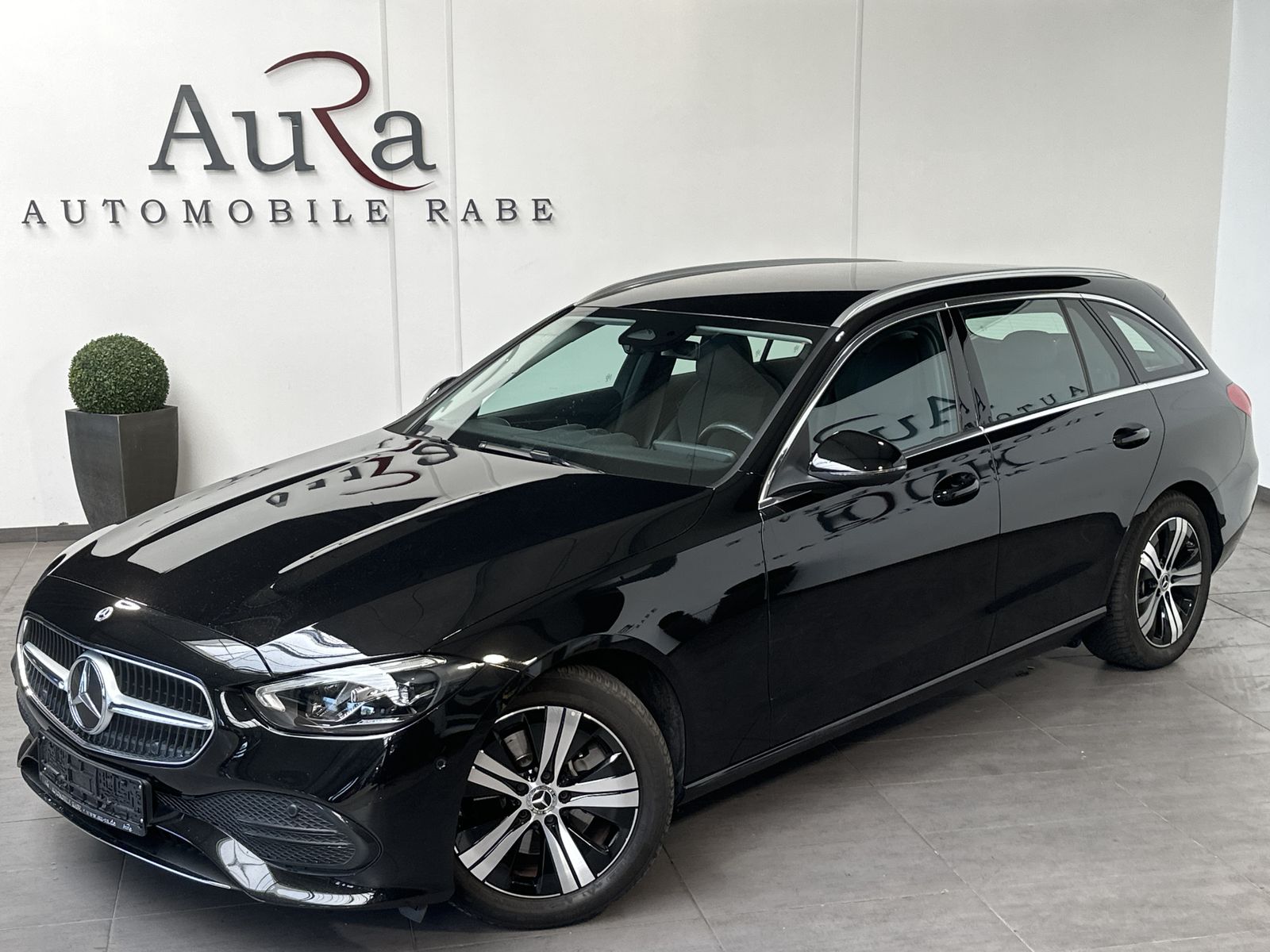 Fahrzeugabbildung Mercedes-Benz C 220d T Avantgarde NAV+LED+KAMERA+17ZO+CARPLAY