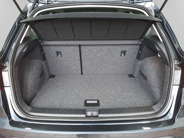 Fahrzeugabbildung Seat Arona Style 1.0TSI LED SitzHz 18"Alu Klimaaut.