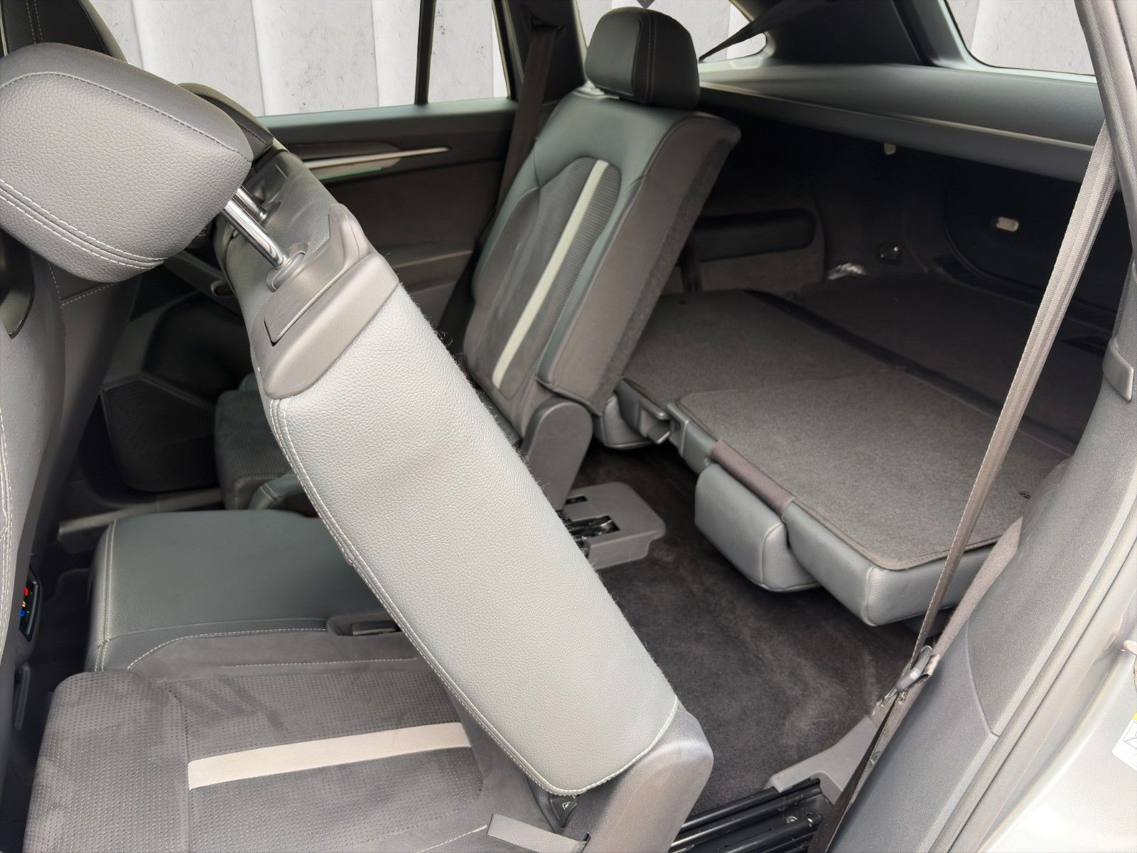 Fahrzeugabbildung SKODA Kodiaq 1.5 TSI Sportline*DSG*7-Sitzer*ViCo*SHZ*