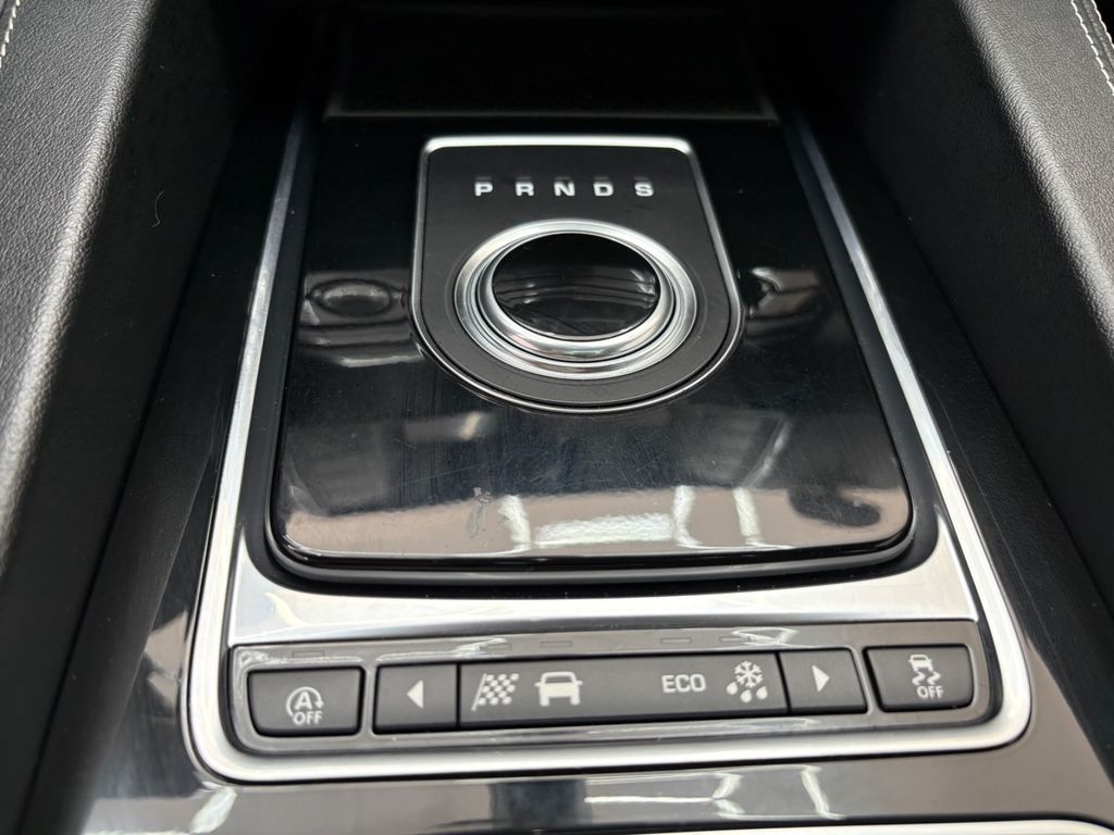 Jaguar F-Pace - Bild 18