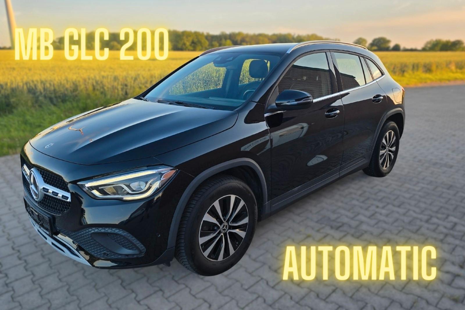 Mercedes-Benz GLA 200 LED MBUX  AHK schwenkb. DAB Allwetter
