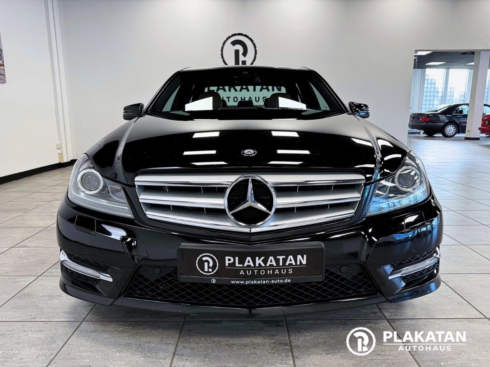 Mercedes-Benz C 300 CDI 4Matic V6 Harman/Kardon AMG MB-Service