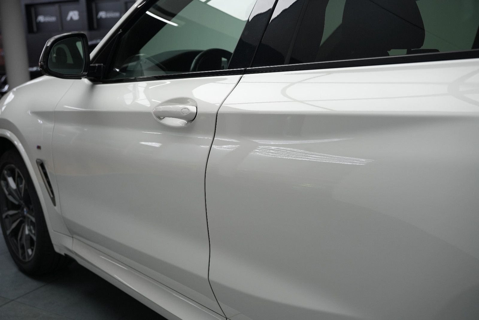 Fahrzeugabbildung BMW X4 M40 /HUD/LED/AHK/Leder/HUD/Ambiente/360°Cam/