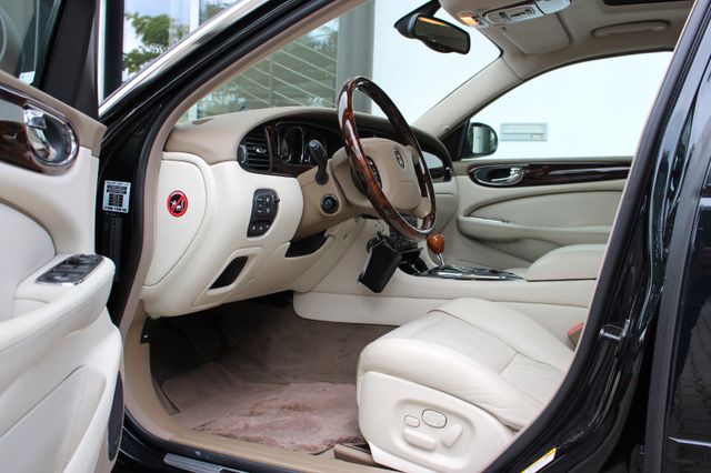 Jaguar XJ V8 Super/ 2. HAND/ DE/ SCHIEBEDACH/ SITZHZG.
