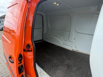 Volkswagen Caddy Maxi - 11