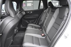 Fahrzeugabbildung Volvo V60 T5 Autom. R-Design*DAB+*FSHZG*RFK*H&K