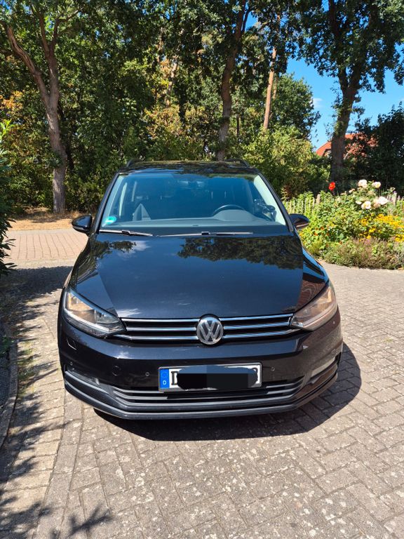 Image of Volkswagen Touran