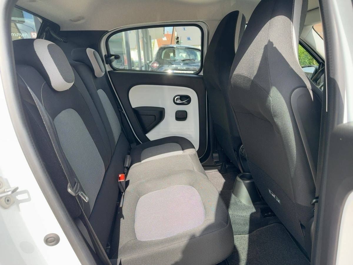 Fahrzeugabbildung Renault Twingo ZEN SCe 65 ** 3673 km **