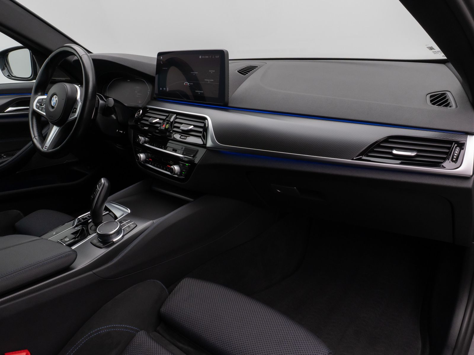 Fahrzeugabbildung BMW 520d M Sport DAB H/K PDC Stop&Go Fernlichtassist