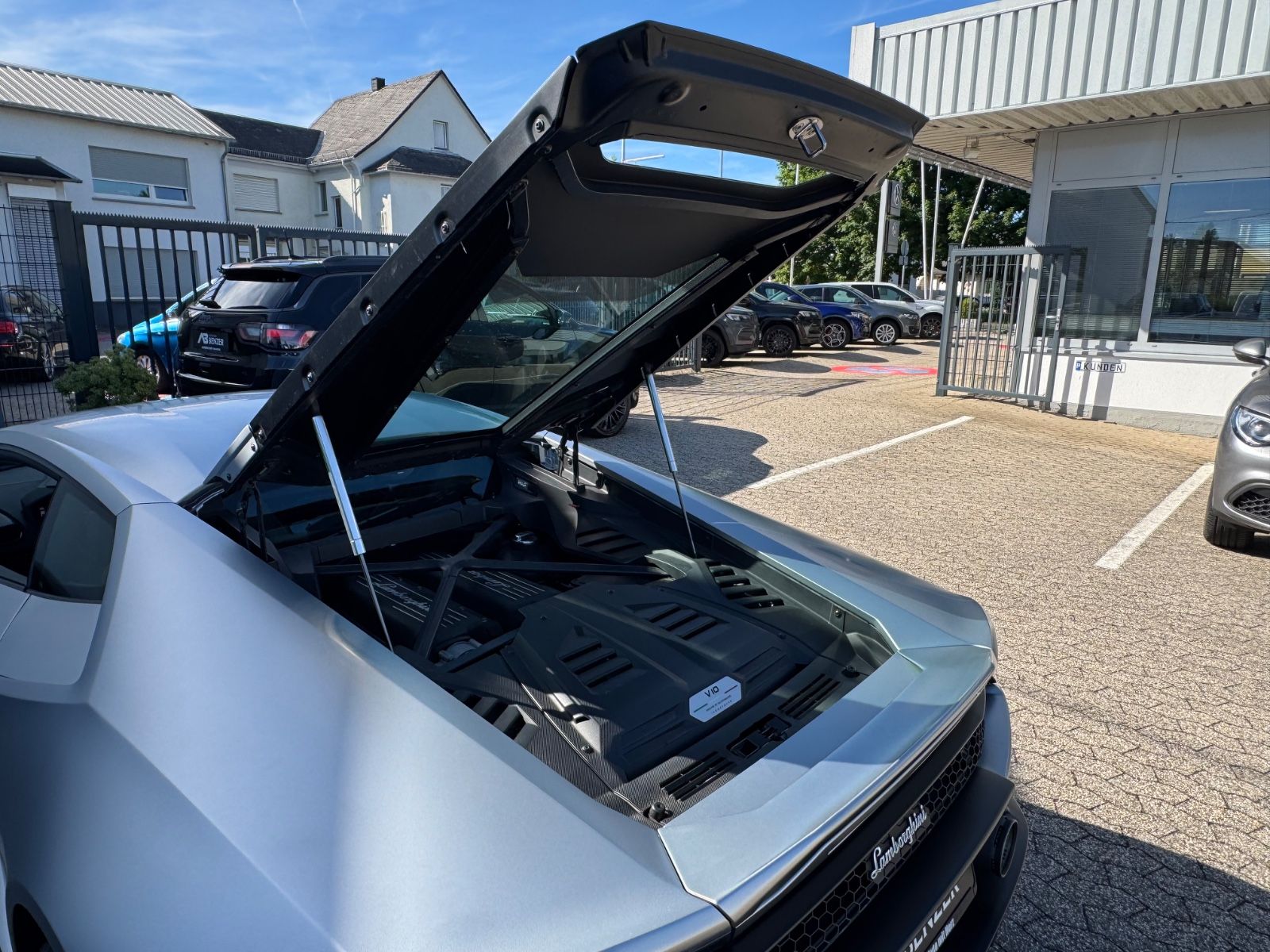 Fahrzeugabbildung Lamborghini Huracán EVO V10 /LIFT/SENSONUM/KAMERA/ACC