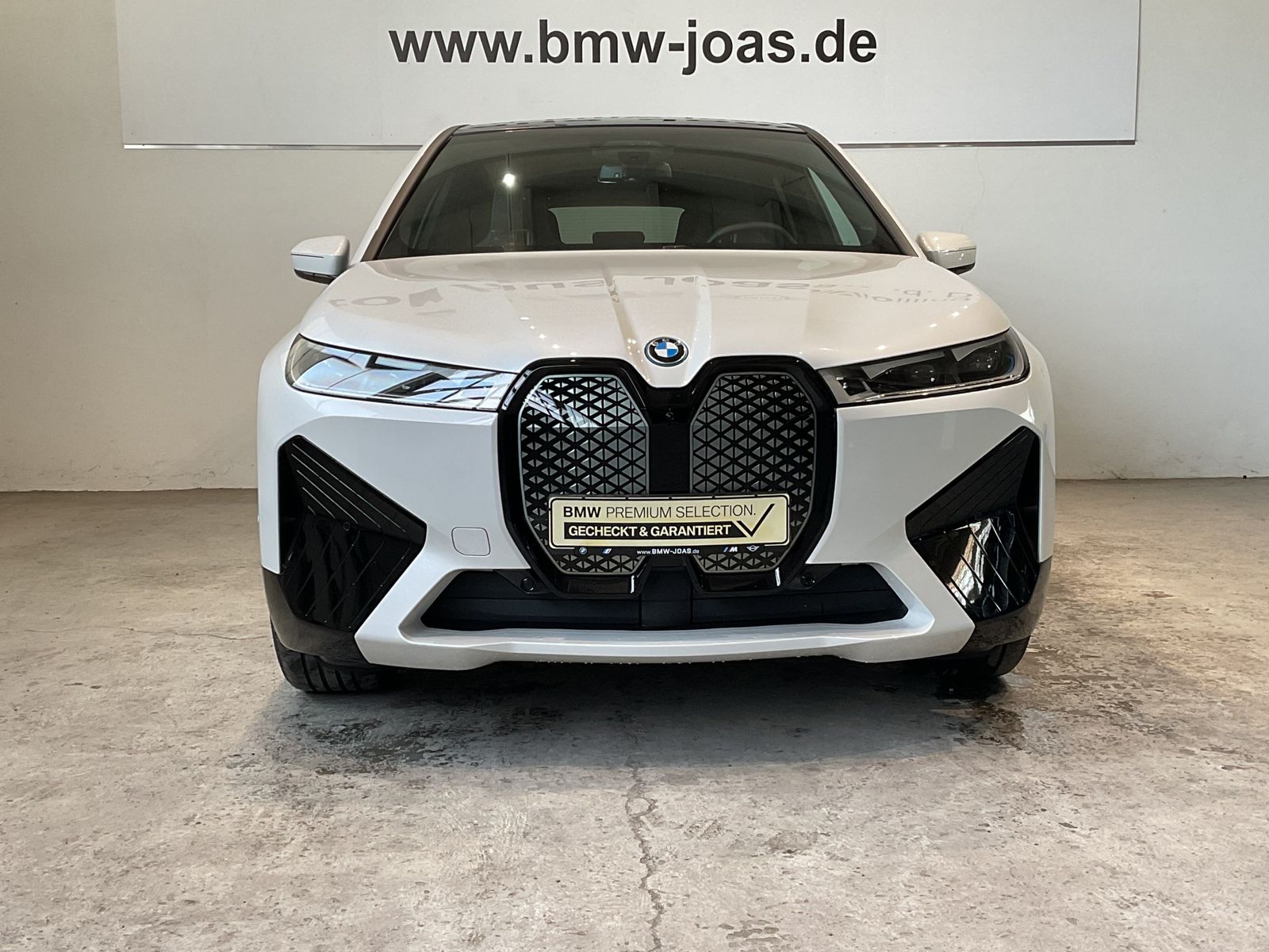 Fahrzeugabbildung BMW iX xDrive50 Sportpaket HK HiFi Pano.Dach AHK