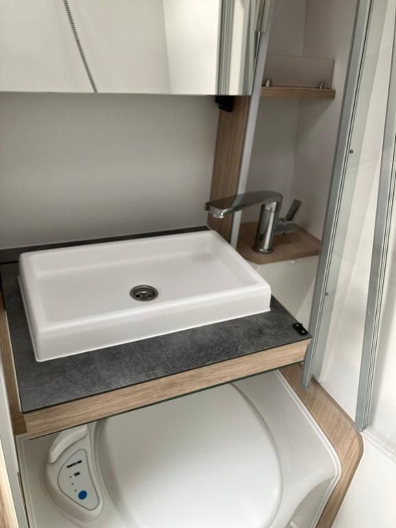 Fahrzeugabbildung Mercedes-Benz Sprinter 419 CDI 4x4 Yucon WOMO *LED*SpurW*SpurH