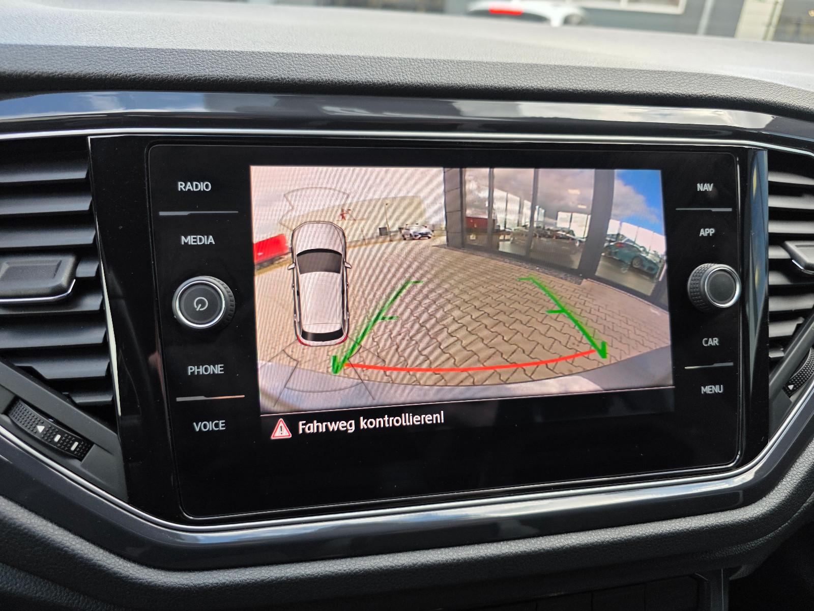 Volkswagen T-Roc Sport 4Motion*Kamera*LED*AHK*Navi*ACC*2.Hd