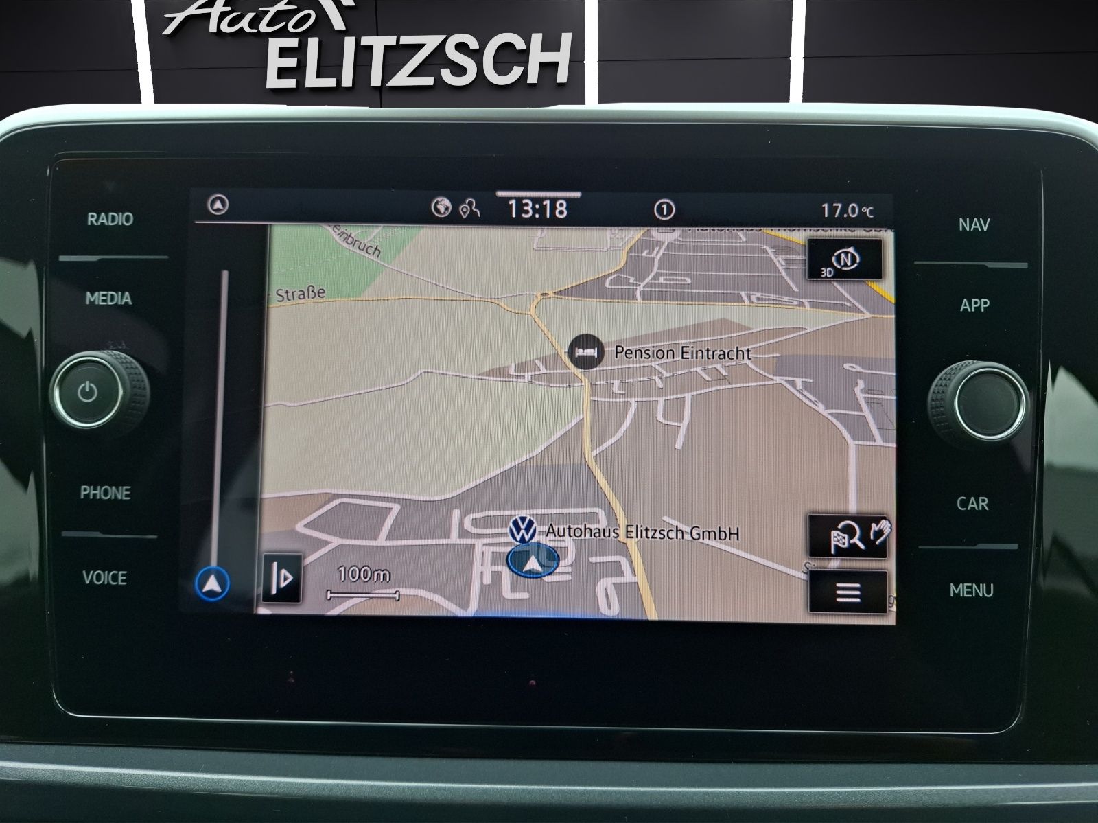 Fahrzeugabbildung Volkswagen T-Roc TSI Style LED AHK Navi AID ACC RFK SH