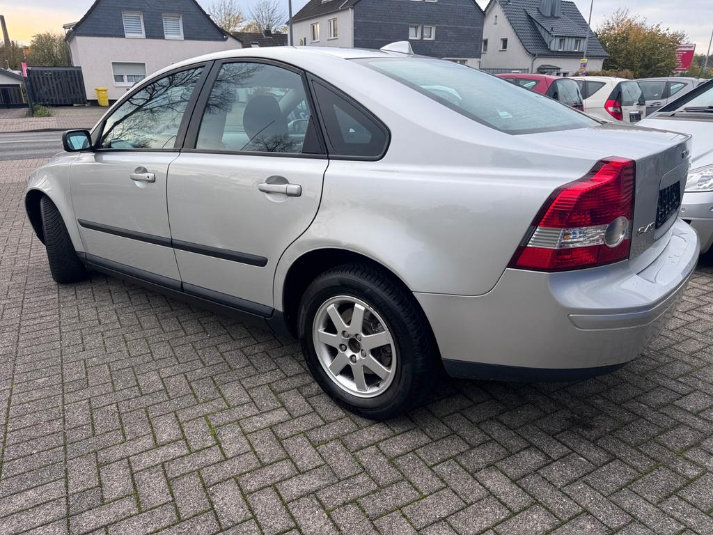 Volvo S40