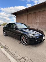 Alfa Romeo Giulia 2.2 Diesel 16V 154 kW AT8-Q4 Veloce V... - Alfa Romeo Giulia: Veloce