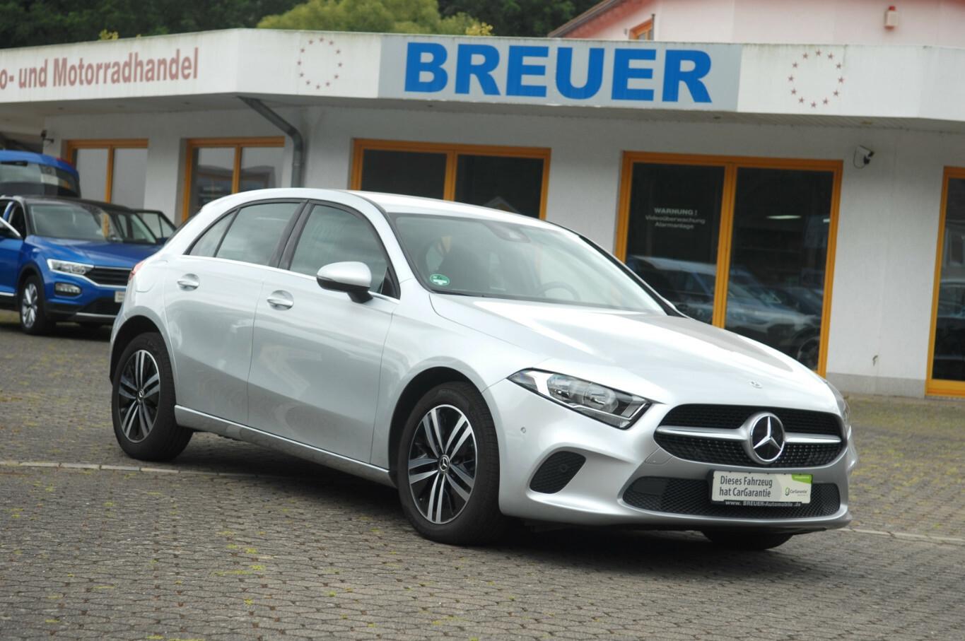 Mercedes-Benz A 250 e Klimaautomatik MBUX High End Navi