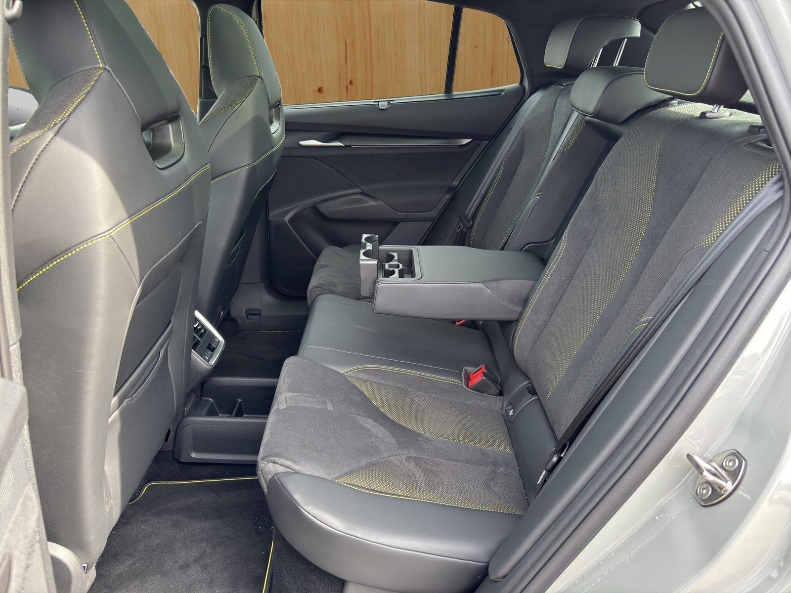 Skoda Enyaq RS Coupe *AHK, 360° Kamera, Head-Up, 4x4*