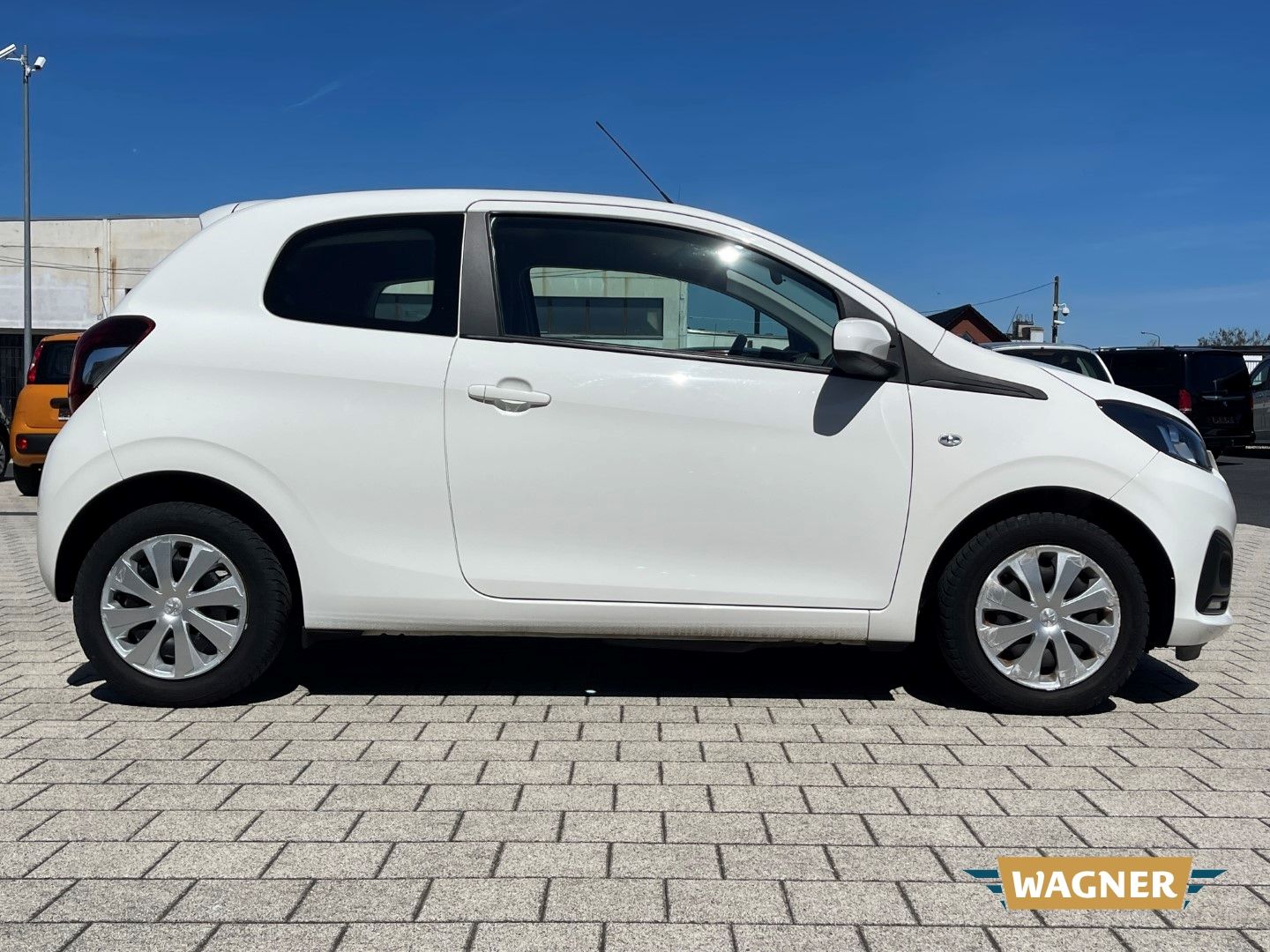 Fahrzeugabbildung Peugeot 108 Active Klimaanlage Isofix Radio