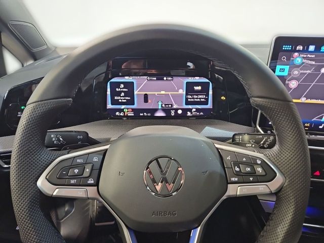 Golf GTE 1.5  eHybrid DSG BLACKSTYLE+AHK+NAVI+AR