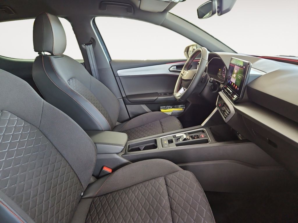Fahrzeugabbildung SEAT Leon 1.5 eTSI ACT OPF DSG FR