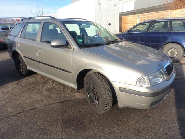 Skoda Octavia Combi Tour 1,6 Klima