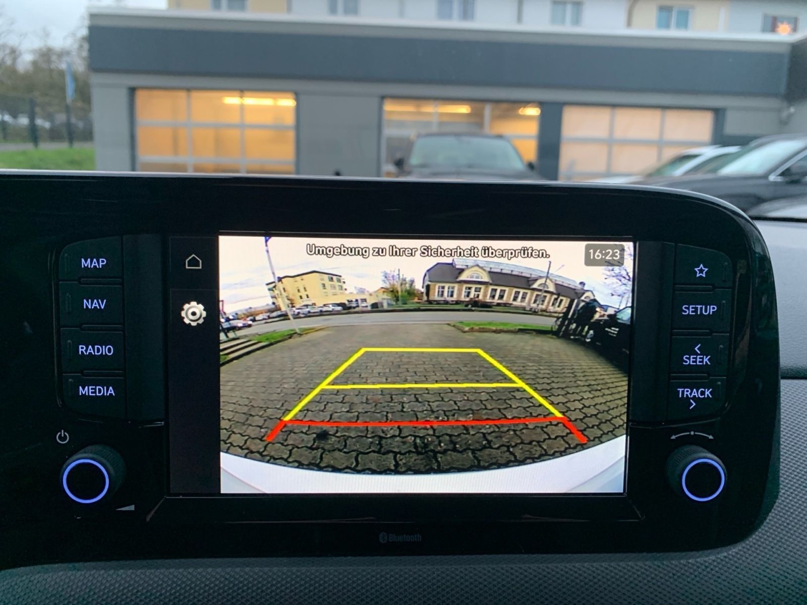 Fahrzeugabbildung Hyundai i10 1.0 Select Navi Kamera