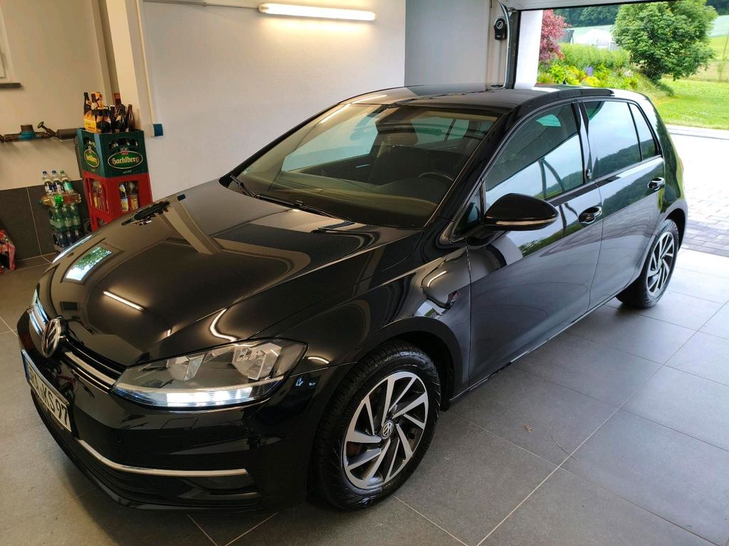 Image of Volkswagen Golf
