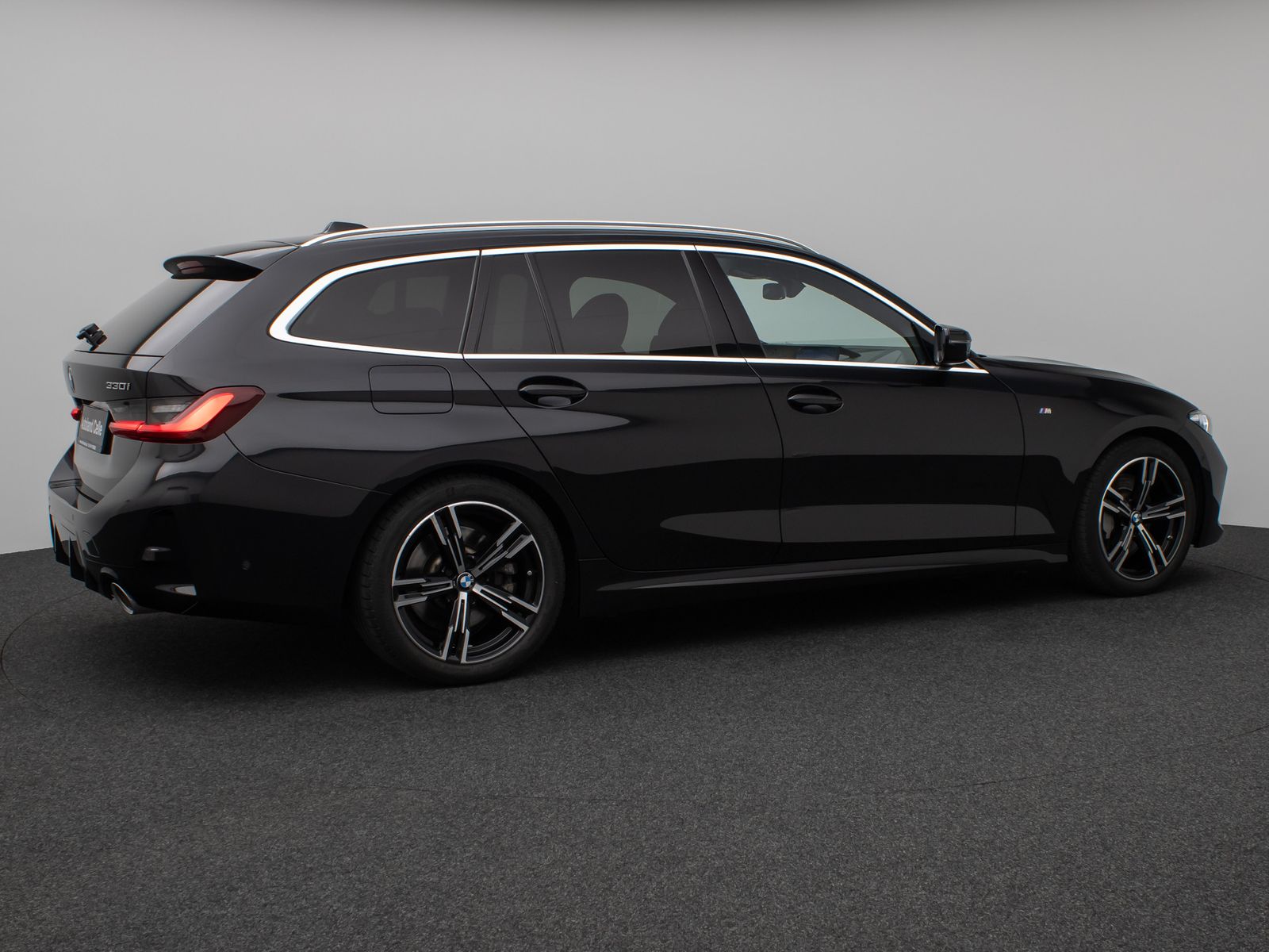 Fahrzeugabbildung BMW 330i M Sport Panorama Kamera DAB H/K DrivAssist