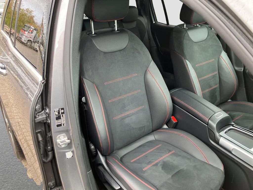 Fahrzeugabbildung Mercedes-Benz GLB 200 d AMG*DISTR*MULTIB*KAM*KEYLESS-GO*ALRAM