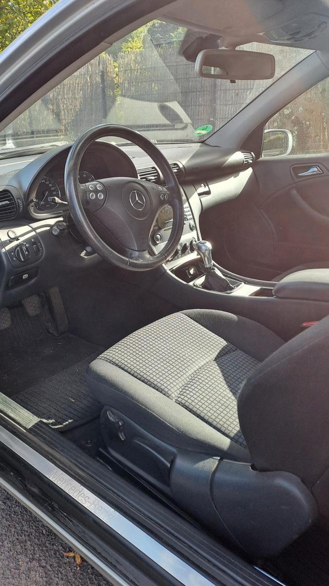 Mercedes-Benz CLC 200