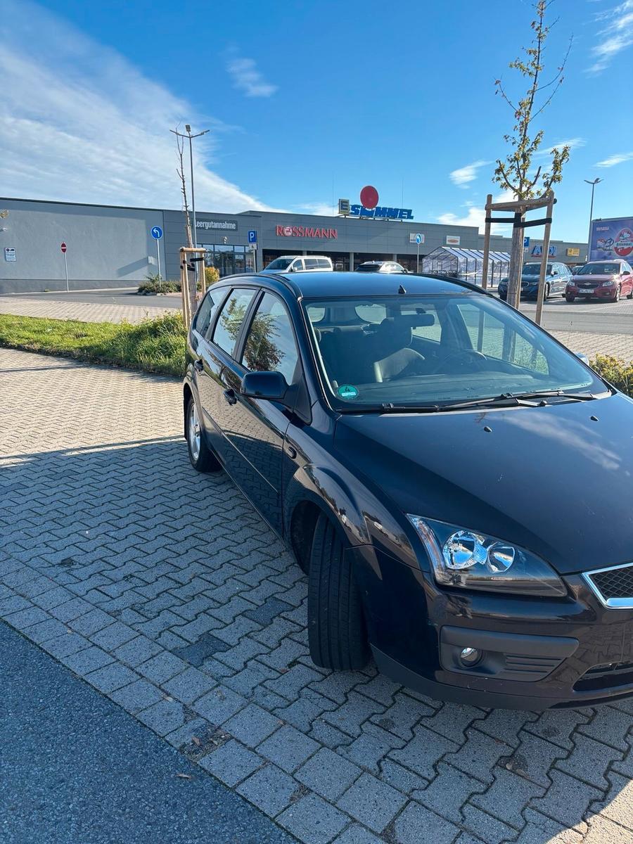Ford Focus 2005 — engine 101 HP (74kW)