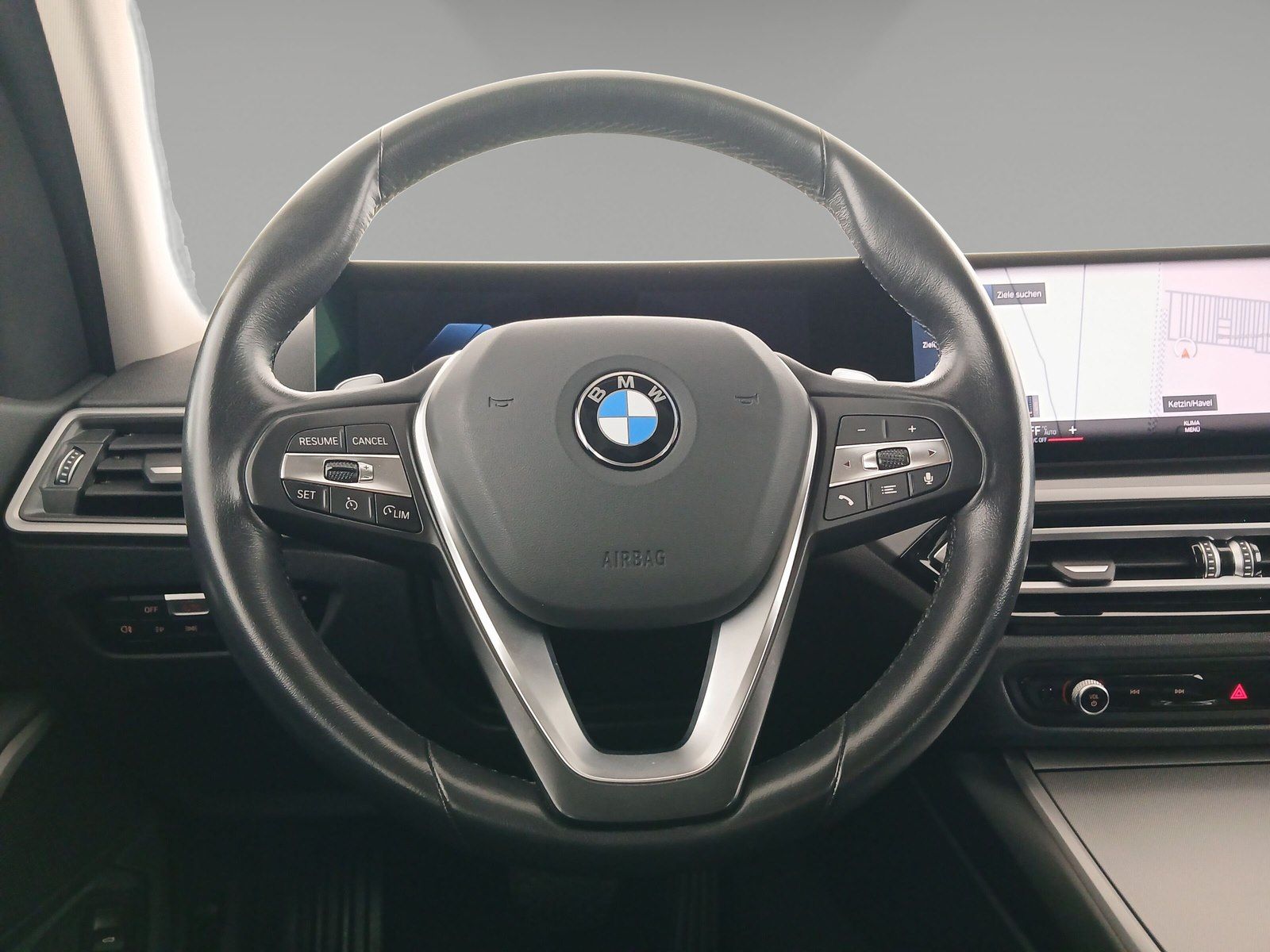 BMW 320i Touring Standheizung Navi AHK PDC LED foto 9