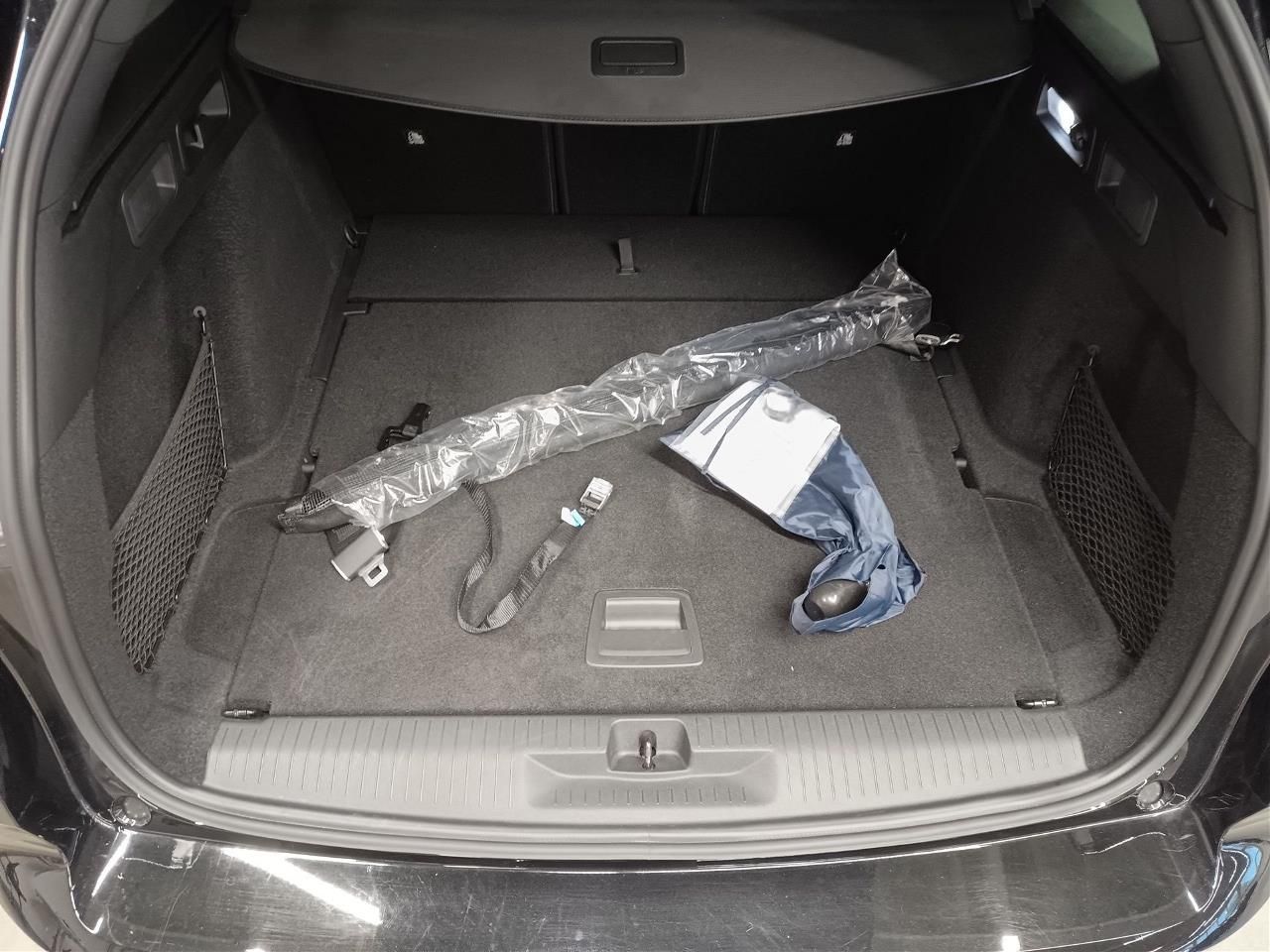 Fahrzeugabbildung Opel Astra L ST 1.2 GS 96KW Automatik