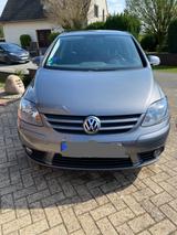 Volkswagen Golf Plus 1.6 Tour  - Volkswagen Golf Plus Tour mit Benzin-Antrieb