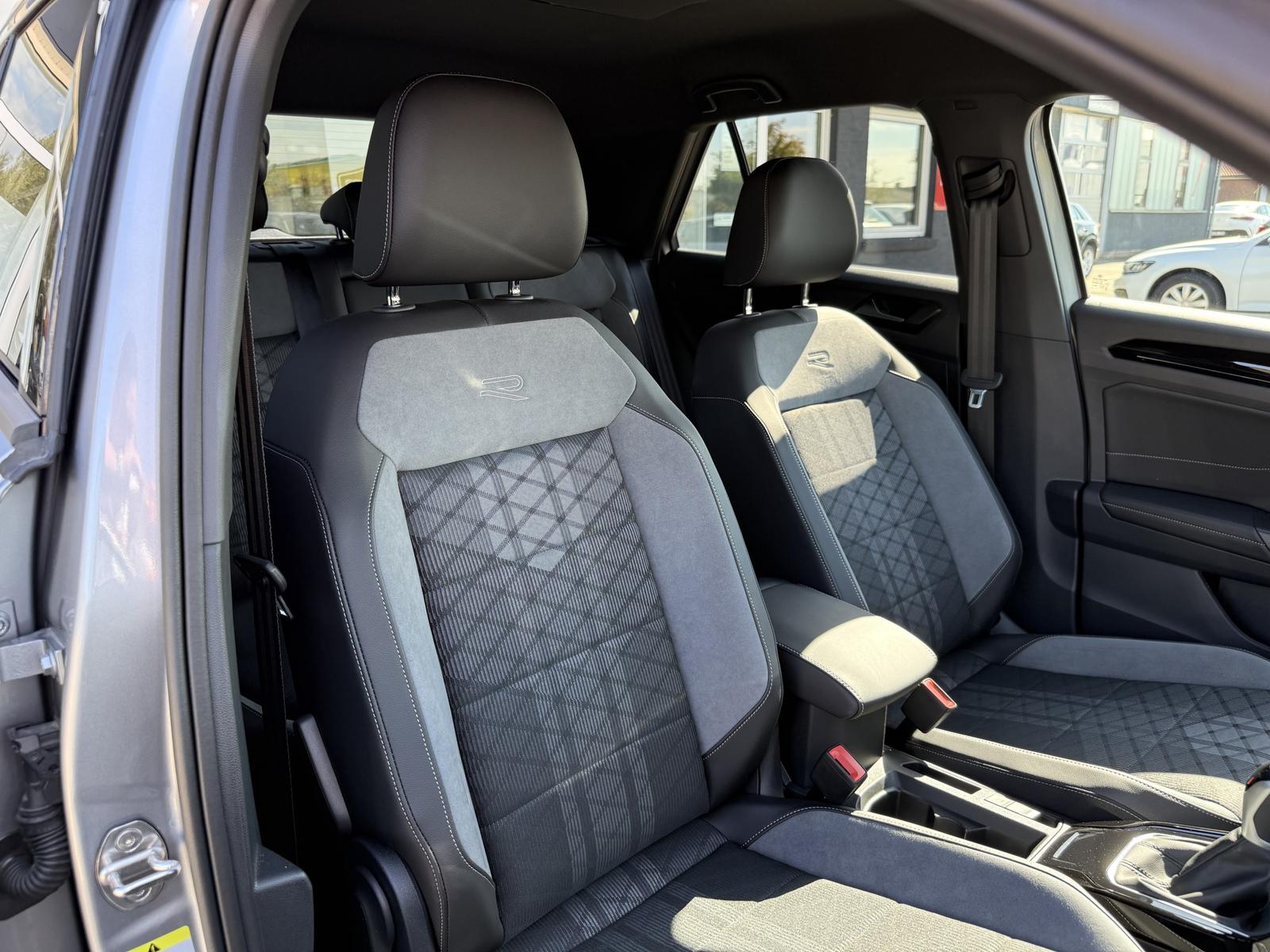 Volkswagen T-Roc R-Line,18-Zoll,IQ-Drive,R.Kam,Kessy,Side., миниатюра 26