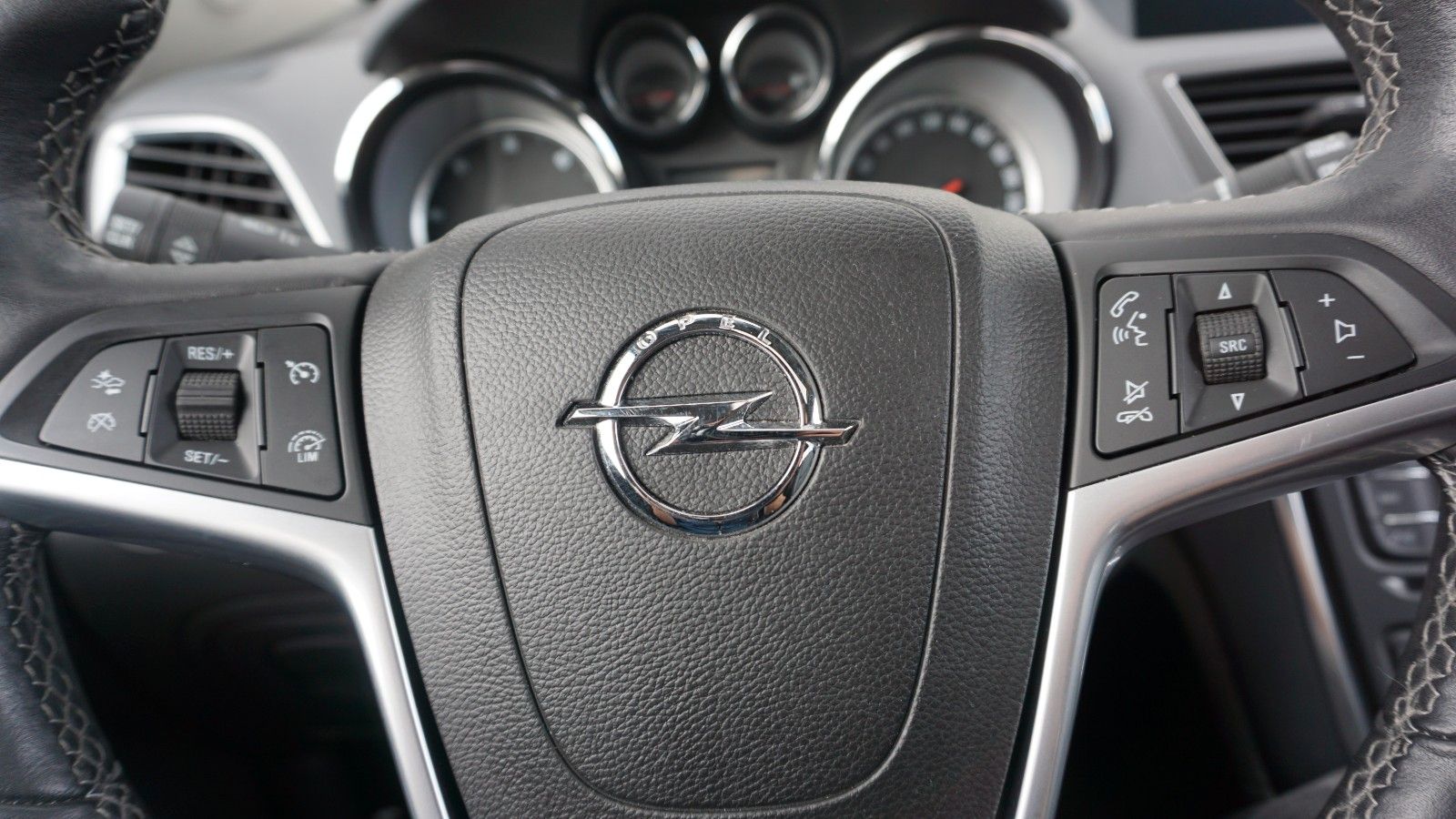 Fahrzeugabbildung Opel Mokka Innovation,Leder,Navi,GSD,Xenon,SHZ,Kamera