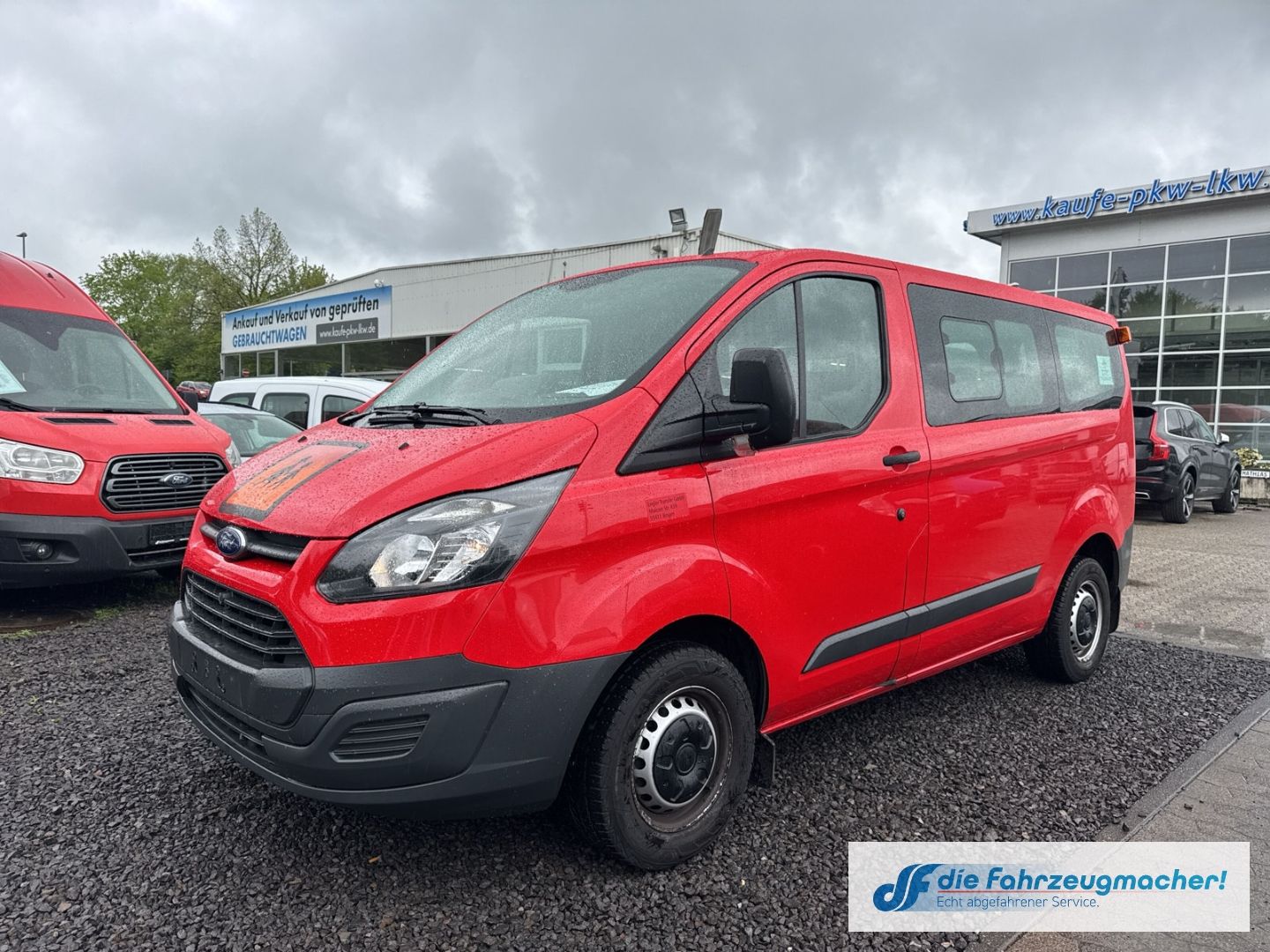 Fahrzeugabbildung Ford Transit Custom Kombi 300 L1 2.2 TDCi *1586 *EXPO
